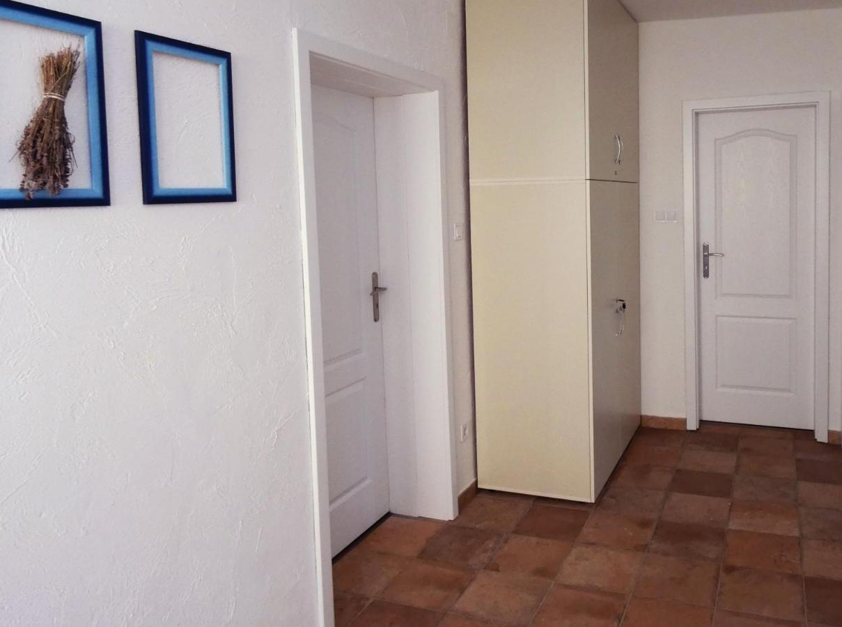 Ferienwohnung Angelina Vendeghaz Tarcal Exterior foto